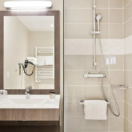 Residhome מלון דירות 4*